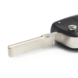 KEYYOU Flip Blank Case Car Remote Key Shell Fob For VW For Volkswagen Golf Polo Caddy Jetta Beetle Touran Octavia Eos Scirocco