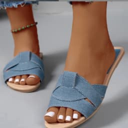 2024 Summer Women's Slippers Shoes Ladies Slides High Quality Sandals Womens Shoes Tongs Femme Fashion Design Beach Flat Slipper