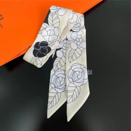 Fashion Women Hair Scarf 2024 New Brand Design Luxury Silk Scarf Fashion Print Headband Skinny Bag Scarves Neckerchief