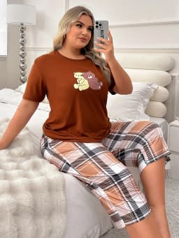 Round neck cute teddy bear short sleeved checkered 7-inch pants casual soft and comfortable plus size women's set pajamas