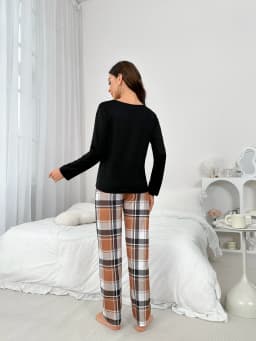 Round neck checkered pants, casual, soft and comfortable long sleeved pants set, women's cute pajamas