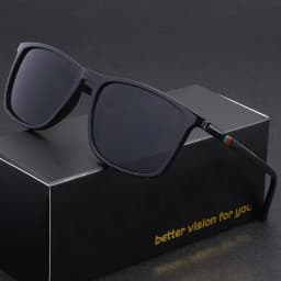 Classic Square Men's Sunglasses Comfortable Lightweight Black Frame Glasses Ideal for Travel Photography Gifts