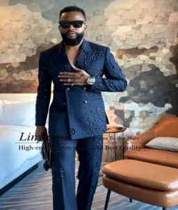 Metal Embellished Gem Tuxedo Men Suit Beads Male Prom Blazers 2 Pieces Set Wedding Groom Double Breasted Customized Ropa hombre
