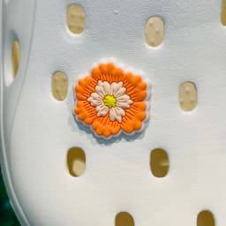 Good Quality 1pcs PVC Shoe Charms Flower White Daisy Mushroom Sandals Shoes Accessories Children Adorable Decorations Women Gift