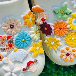 Good Quality 1pcs PVC Shoe Charms Flower White Daisy Mushroom Sandals Shoes Accessories Children Adorable Decorations Women Gift