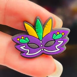 1-13Pcs Mardi Gras Four-leafed Clover PVC Kids Shoes Charms Buckle Clog Beer Slipper Decoration DIY Backpack