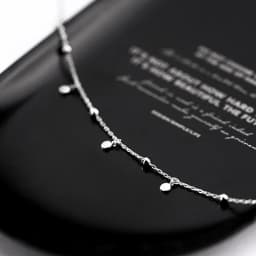 Silver Color Round Piece Tassel Choker Necklaces Simple Niche Design Chains Ball Rock Lady Clavicle Chain Girl Party Jewelry