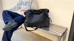 Handheld travel bag, large capacity sports and fitness bag, lightweight storage luggage bag, one shoulder crossbody travel bag
