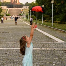 Parachute Toys for Kids Tangle Free Outdoor Flying Parachute Men Outside Toys Easter Basket Stuffers Idea Unique Boy Girl Gift
