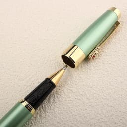 High Quality Green Metal Roller Ball Pen 0.5mm Nib Dragon Clip Business Gifts Writing Office School Supplies Metal Ballpoint Pen