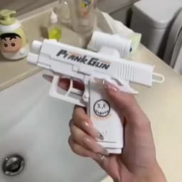 Two-Way Water Gun Prank Water Gun Toy Stress Relief Small Pistol Game Outdoor Indoor Adult Child Interaction Shoot Gift 2 Style