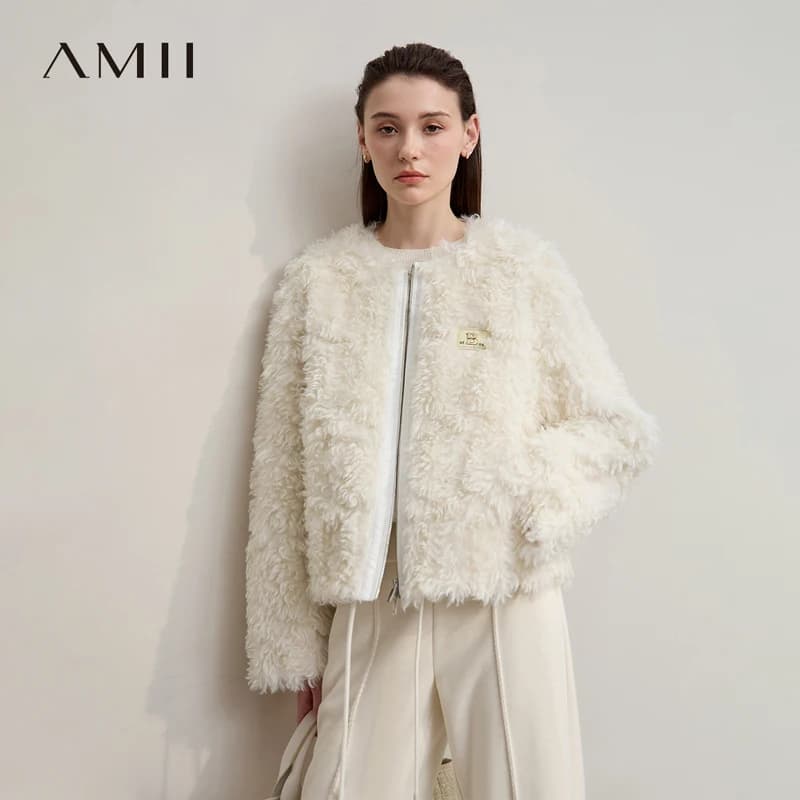 AMII Women's Coat 2026 Winter Warm Minimalist Loose Short Fur Coats Elegant Zipper Long Sleeve Jacket Woman Clothing 12514003