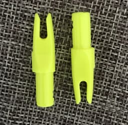 50pcs Arrow Nocks For Carbon Arrow Shaft I.D 6.2mm Plastic Arrow Tails DIY Arrow Knocks Replacement Archery Hunting shooting