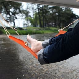 Ergonomic Adjustable Foot Hammock Portable Tool-free Desk Foot Rest Foldable Breathable Office Foot Support Airplane Travel