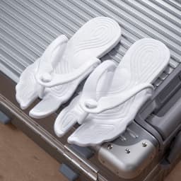 1Pair of Portable Folding Slippers for Business Trip Couple Beach Flip-flops Hotel Bath Anti-skid Slippers Folding Slippers