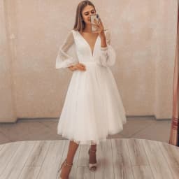Summer On Sale Short Bridal Wedding Gowns Long Sleeves Plunge V Neckline Wedding Dress for Bride Tea Length Affordable 2021
