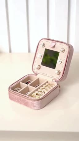 Clever Compartmentalized Design Small Body Hand Moving People Velvet Multifunctional Protection Jewelry Double Storage Box