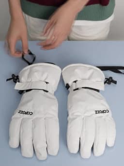 Copozz Men Women Winter Ski Gloves Waterproof Ultralight Snowboard Gloves Motorcycle Riding Snow Keep Warm Windproof Gloves