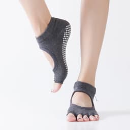 Women Five Toe Backless Pilates Socks Non-Slip Fitness Workout Yoga Socks Ladies Breathable Sports Ballet Dance Slippers for Gym