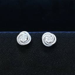 Huitan Fancy Cubic Zirconia Stud Earrings Women Delicate Design Fashion Versatile Ear Jewelry Luxury Wedding Party Accessories