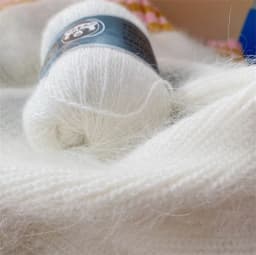 Fur Mink Yarn for Knitting 2-Ply Worsted Fluffy Yarn for Crocheting Needlework 1 Skein 340 M 50+20g