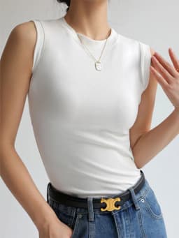 Camisole Vest for Women Round Neck Colourful Basic Sleeveless Undershirt Tops Tees with Coverage for Side Cleavage
