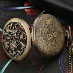Bronze Hollow Flower Quartz Pocket Watch Necklace Pendant Vintage Sweater Chain Woman's Christmas Gift