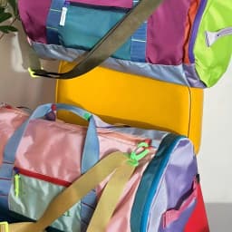 Alpaca Pattern Nylon Tote Bag Unisex Yoga Outdoor Sports Crossbody Bag for Travel Fitness Storage Christmas Gift
