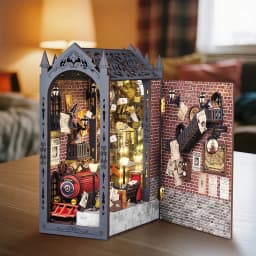 DIY Wooden Doll Houses Book Nook Shelf Insert Kit Miniature Model Kits 3D Puzzle Bookshelf With LED Lights For Christmas Gifts