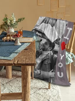 1 Piece Custom Photo Personalized Flannel Blanket - Ideal Gift for Christmas, Halloween, Birthdays, and Anniversaries, Soft, Warm, Comfortable, Skin-Friendly, Machine Washable Blanket, Suitable for Sofa, Bed, Car, Camping, Office, Home Decor