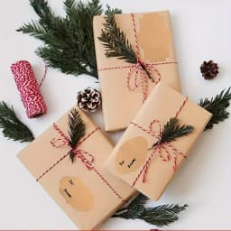 500pcs Rolled Gift Labels, Self-adhesive Paper Stickers For Cosmetics, Food, Crafts And Christmas Decorations