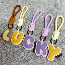 Mixed Color Pu Leather Letter Key Chains A-Z Initial Alphabet Pendant Wristband Key Ring Bag Tag Ornaments Christmas Party Gifts