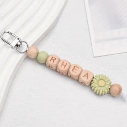 1pc Custom Personalized Daisy Wooden Keychain, Name Tag Keychain, Bag Charm, Christmas/Valentine's Day Gift