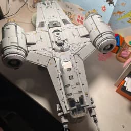2026 New 6187pcs Spacecraft Model Star Mandalorian Razor Crest Spaceship Home Decoration Christmas Gifts