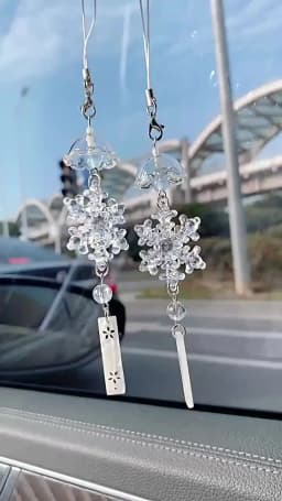 1 Piece of Dreamy Snowflake Ribbon Phone Charm, Phone Accessory, Bell Pendant Keychain, Christmas Bag Accessory, Water Drop Lace