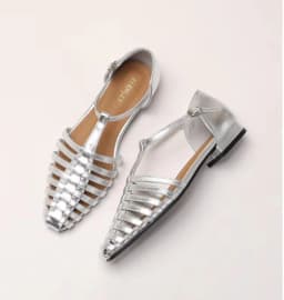 ZAROY Summer Cross Strap Flat Sandals Women Round Toe Ankle Buckle Hollow Casual Roman Sandalia Zapatos De Mujer сандали