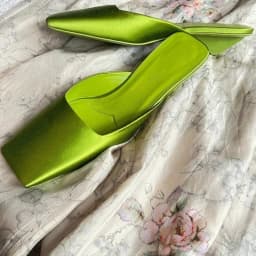 Elegant Satin Strange Style Low Heel Slide Sandals Women Comfortable Sexy Square Toe Slippers Summer Casual Designer Flip Flops
