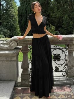 Hugcitar Fashion 2 Piece Sets Solid Short Sleeve Patchwork Lace Crop T-Shirt Lace Up Maxi Skirt Sheer Women Outfits Vacation