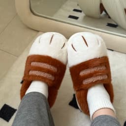 Ins Cat Paw Slippers Adults Winter Flip Flops Men Warm Fur Slides Fluffy Kitten Fuzzy House Shoes Unisex Animal Claw Slipper Man