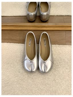 Spring Split Toe Women Ballet Flats Fashion Tabi Shoes Causal Slip On Loafer Ladies Pleated Leather Espadrilles Zapatillas Mujer
