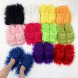 Faux Fur Slippers 2025 Women Winter Plush Warm Home Flat Slides Mongolian Wool Flip Flops Y2K Girls Furry Shoes Cute Slippers