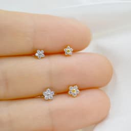 10pcs Body Jewelry 16Gx8mm G23 Titanium Flower CZ Lip Labret Bar Ear Helix Tragus Rook Barbells Stud Piercing Jewelry New