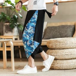 Summer Beach Shorts Men New Hawaiian Print Comfortable Calf Length Pants Men Cotton Breathable Loose Fashion Men Casual Trousers