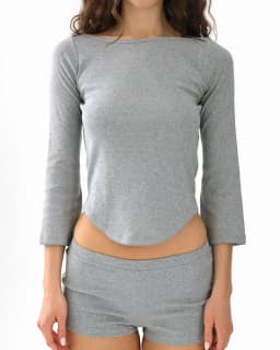 Cou Three-Quarter Sleeve Top, Off-Shoulder Boat Neck Short Lace Design, Retro Bell Sleeves, Slim Fit, Flattering for a Hot Girl Look, Three-Quarter Sleeve Base Shirt, Pure Desire Style, Can Be Worn as an Inner or Outer Layer