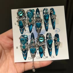10 Handmade Armor-wearing Blue Cat Eye Glittering Heart Sparkling Heavy Industrial Nail Art Spring/Summer Style White False Nails