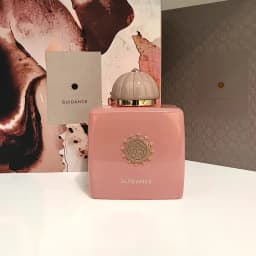 AMOUA.G.E is three neutral perfume 100ml, high grade elegant sweet package gift box, lasting fragrance