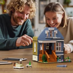 Gallagher House Architecture Model Building Blocks Set Room Decor Display Ornament DIY Creative Desktop Birthday Gift Fans Adult