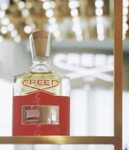 CREED Viking men's perfume, citrus wood fragrance, lemon ginger crisp start, cedar musk finish clean, red boat bottle eye catching, spring and summer commuting, daily dating are cool and advanced.