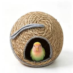 Cottage Style Weaved Bird House Breathable Hand-Woven Hanging Parrot Nest Vintage Outdoor Bird Shelter Outdoor Garden