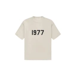 Stylish Men's T-Shirt: Versatile, Trendy, Minimalist, Loose-Fit, Casual, and Comfortable